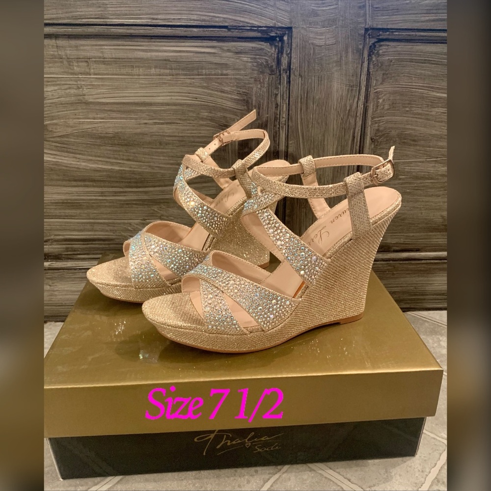 Champagne Gold/iridescent rhinestone wedges